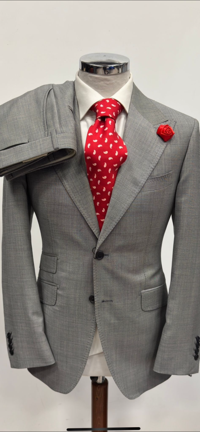 Light gray shark skin wool suit